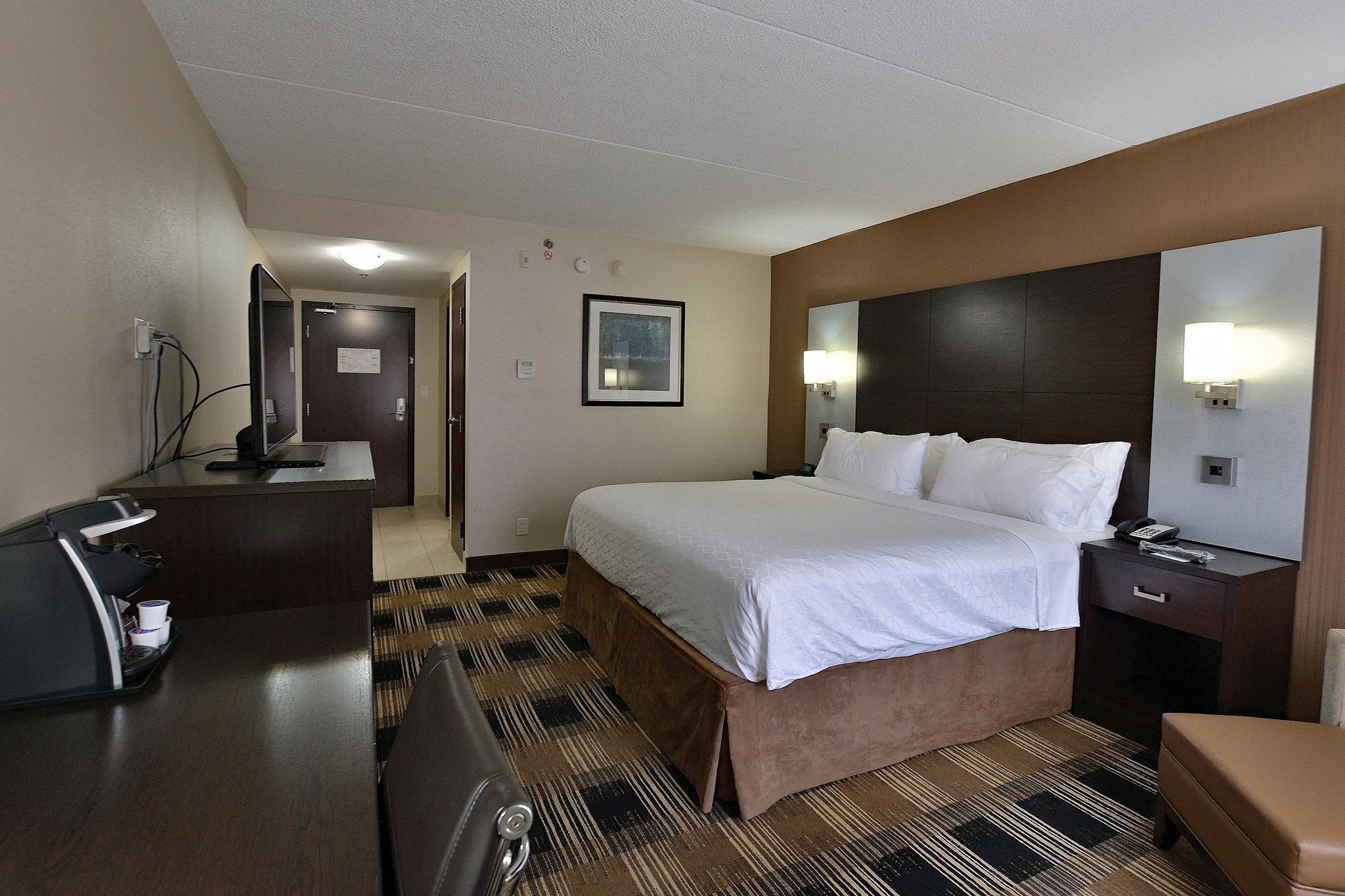 Holiday Inn Express & Suites Ottawa East-Orleans By Ihg Exterior foto