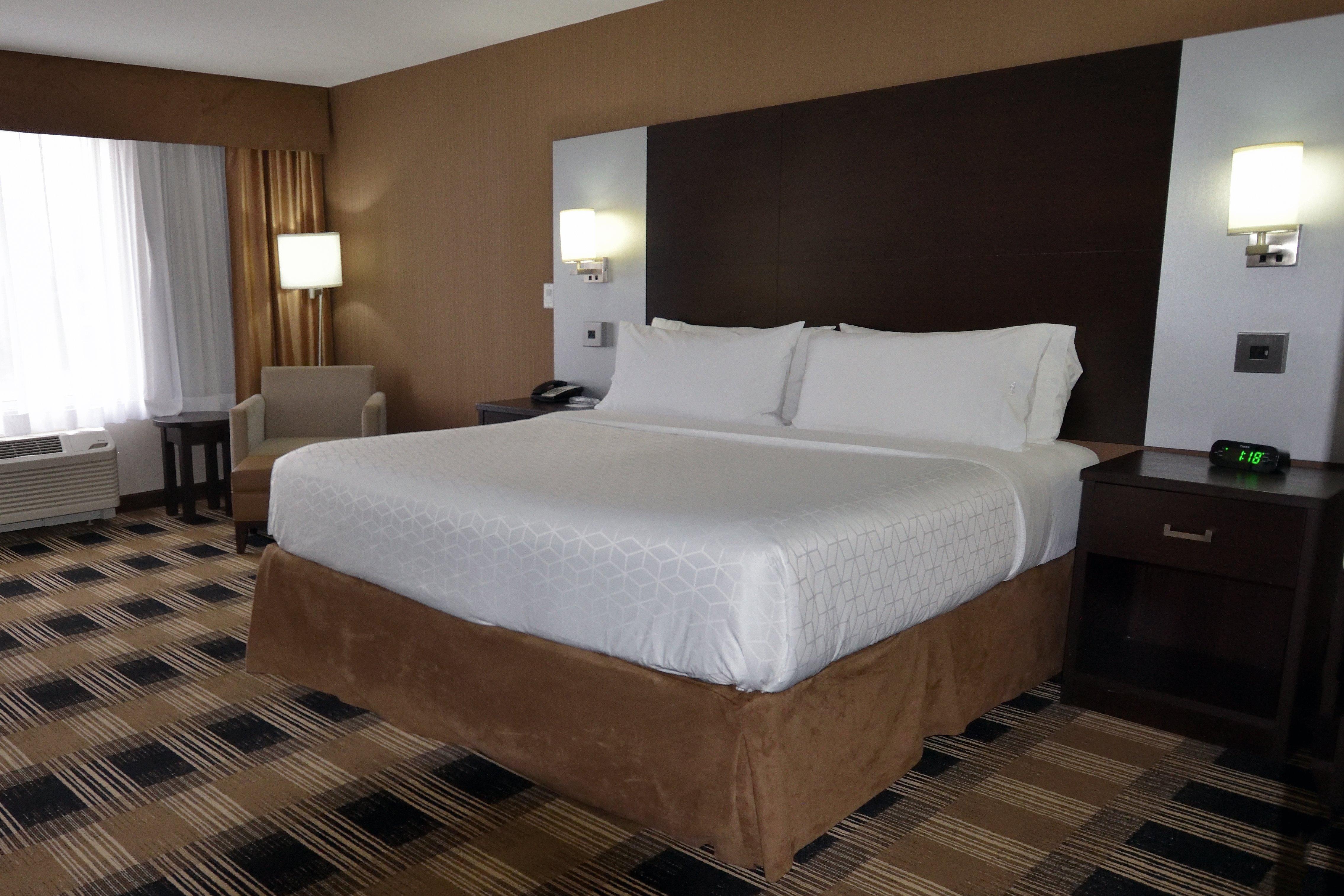 Holiday Inn Express & Suites Ottawa East-Orleans By Ihg Exterior foto