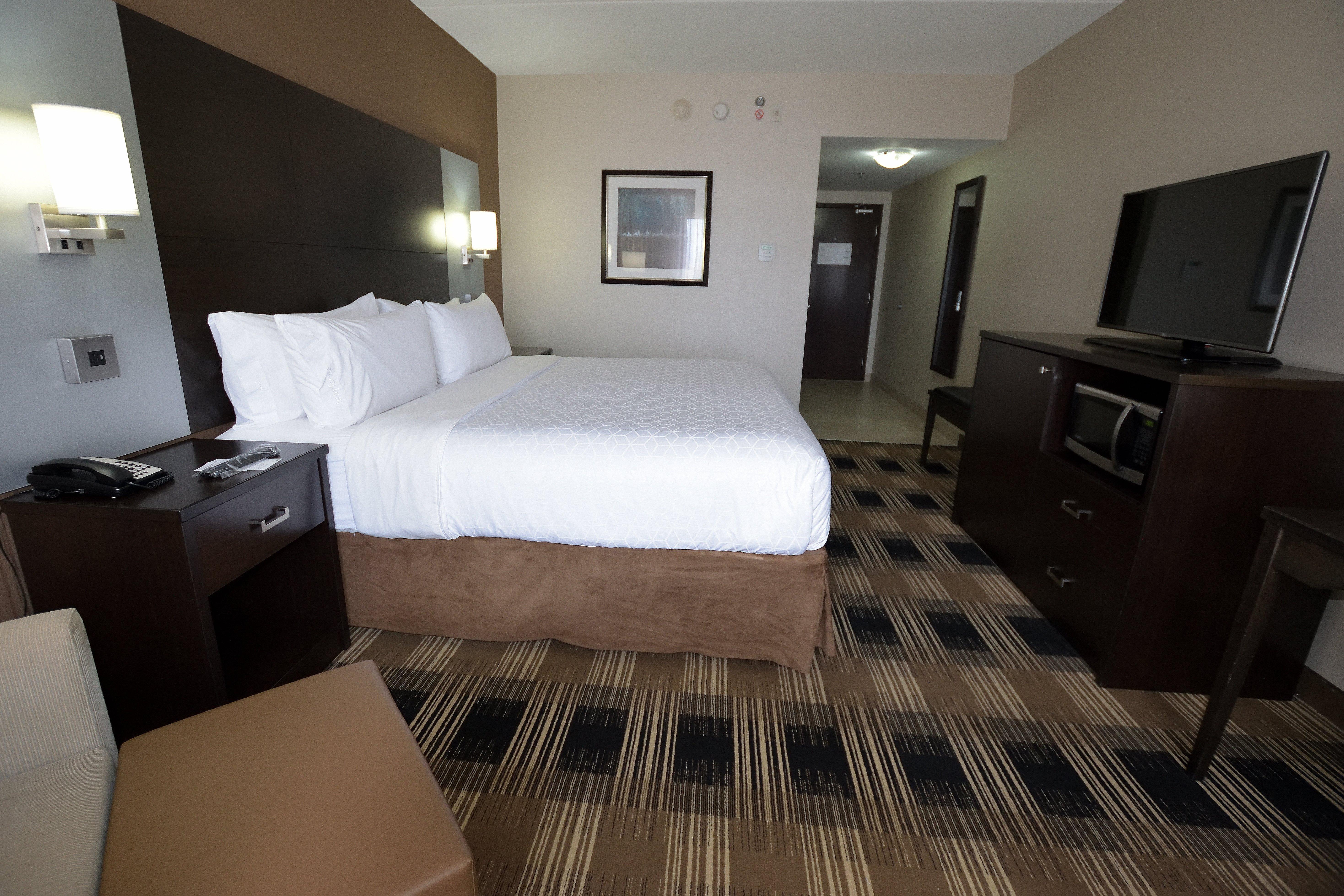 Holiday Inn Express & Suites Ottawa East-Orleans By Ihg Exterior foto